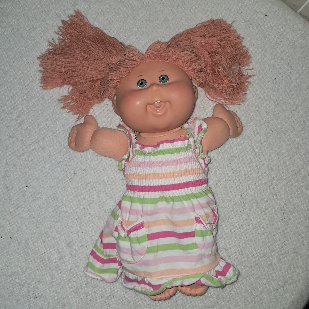 Vintage 2004  Cabbage Patch Doll In Excellent Condition